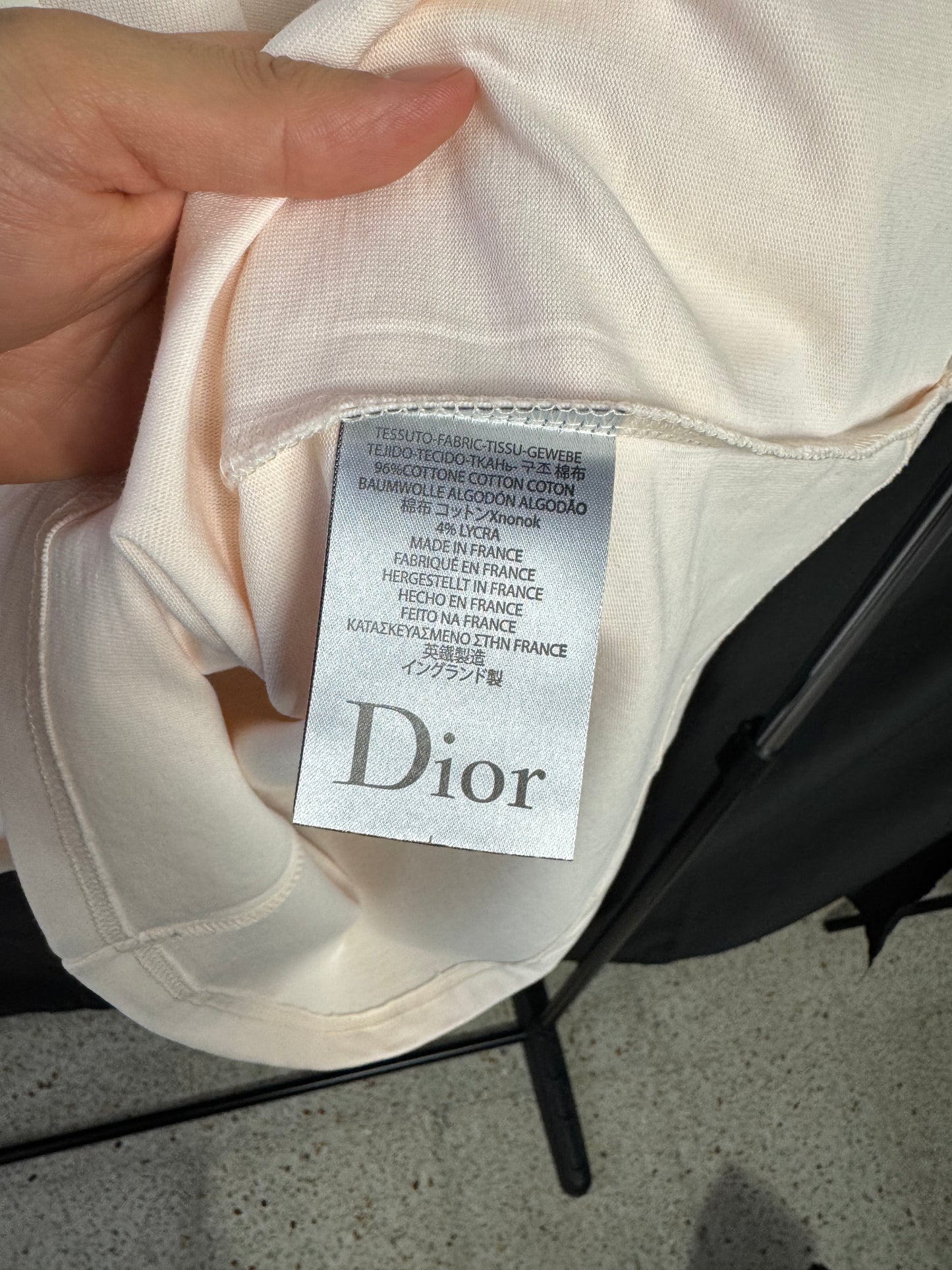 Playera Dior Bordado Abeja Color Salmon UA