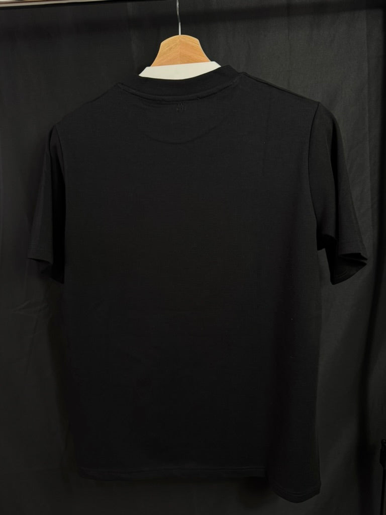 Playera Ami Mini Logo Negra Bordado UA