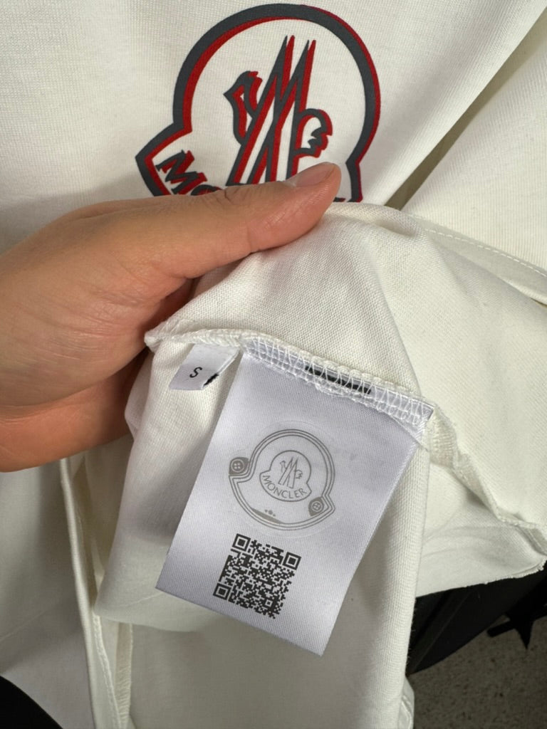 Playera Moncler Big Logo Blanca UA