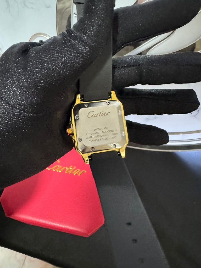 Reloj Cartier Santos Cuacho Dorado con Piedras