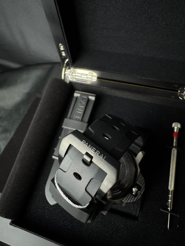 Panerai Submersible Marina Militare Carbotech