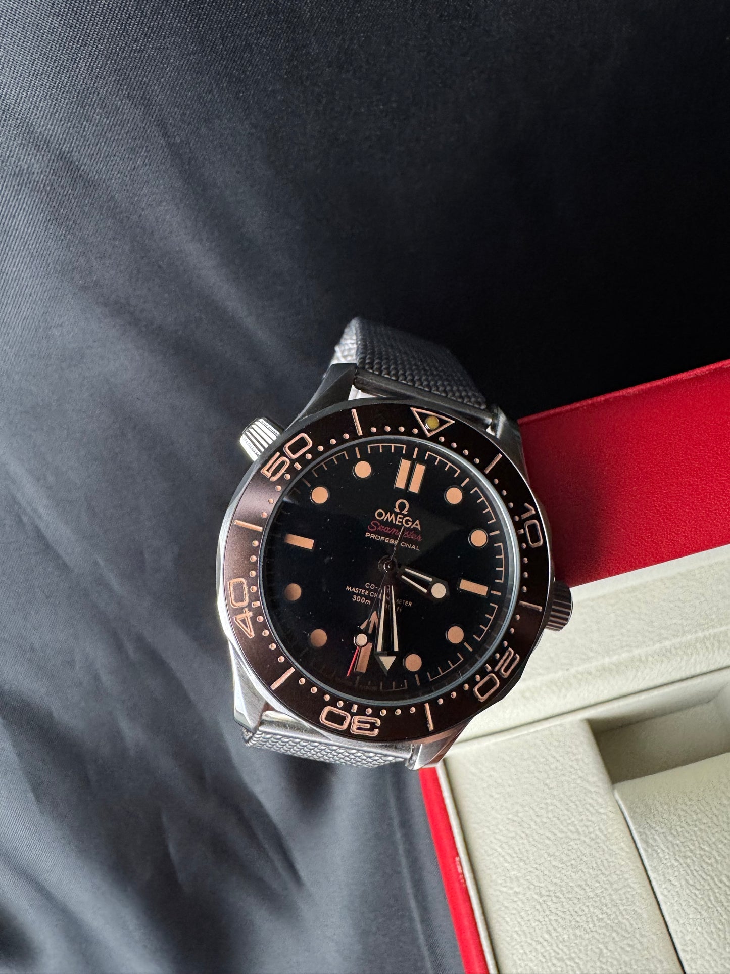 Omega Seamaster Diver 300M “007 Edition”
