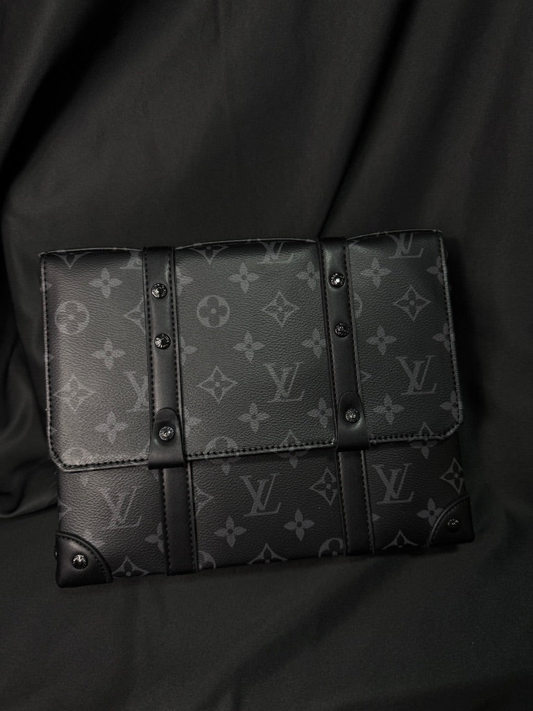 Louis Vuitton Pochette Trunk – Monogram Eclipse (Black/Grey)