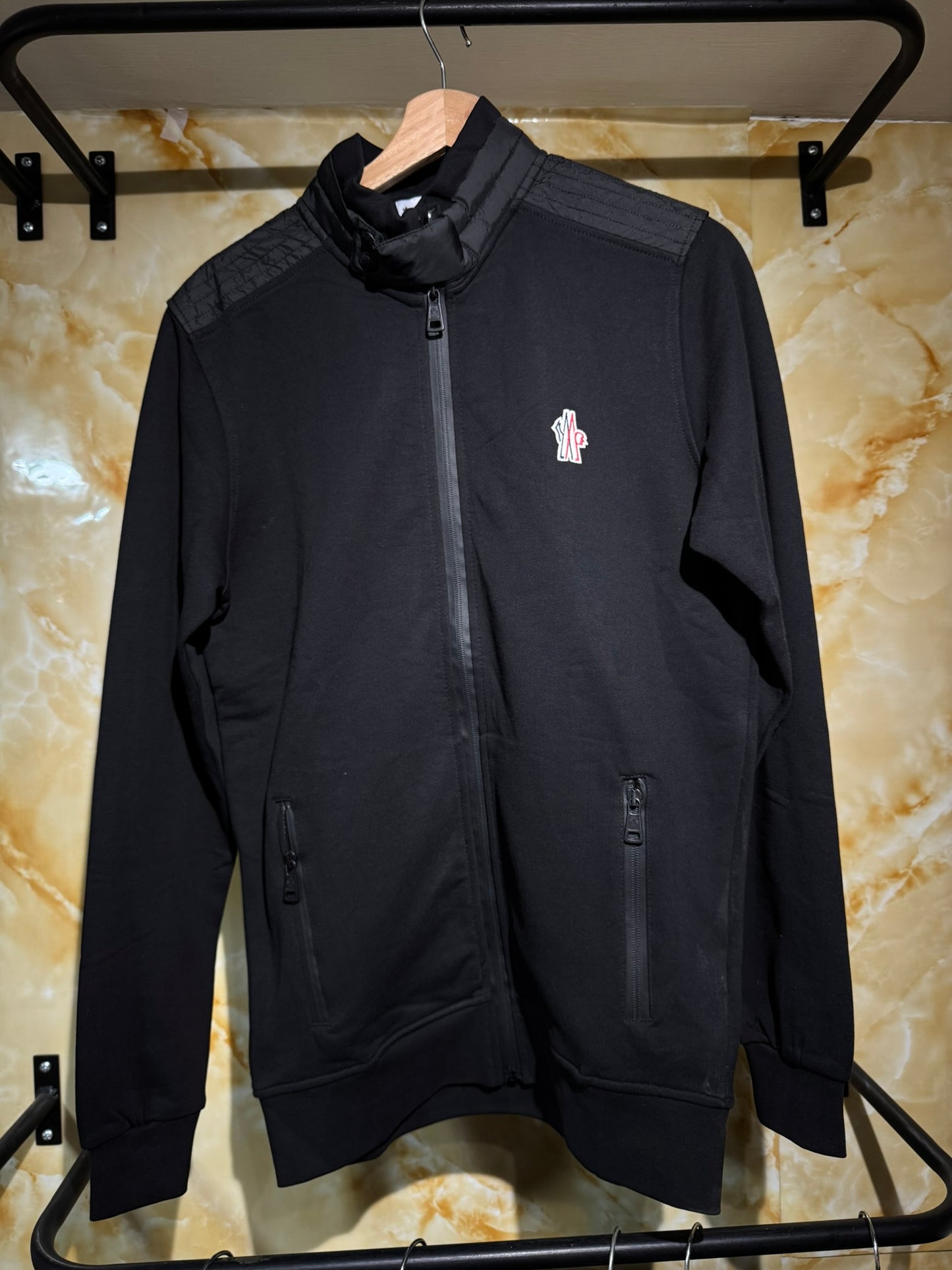 Moncler Hoodie Negra Con Cierre