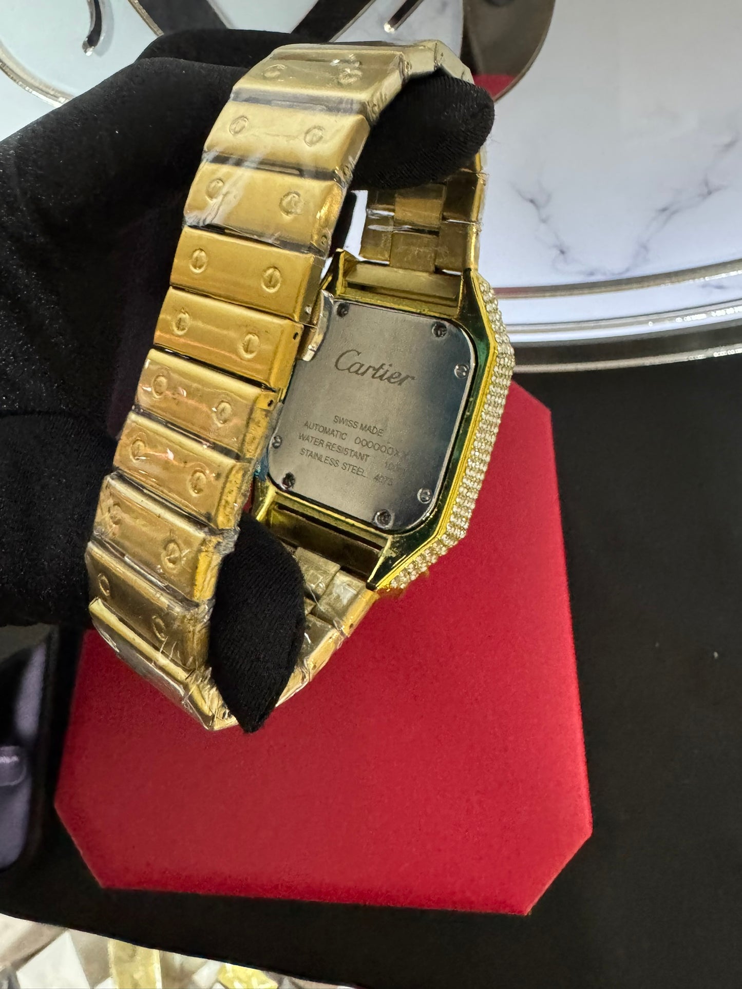 Reloj Cartier Santos Full Ice Dorado