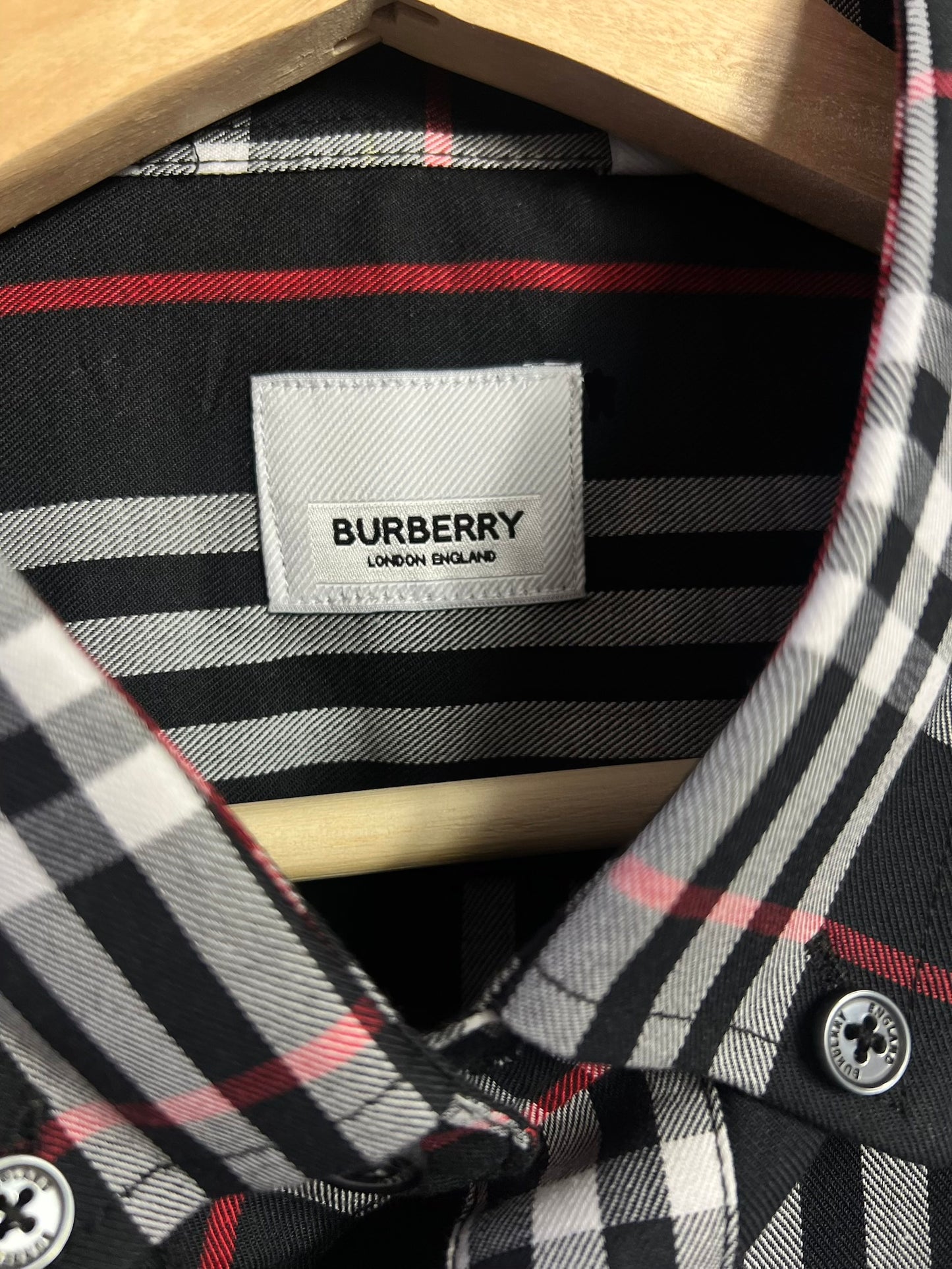 Camisa Burberry Clasica Negra UA
