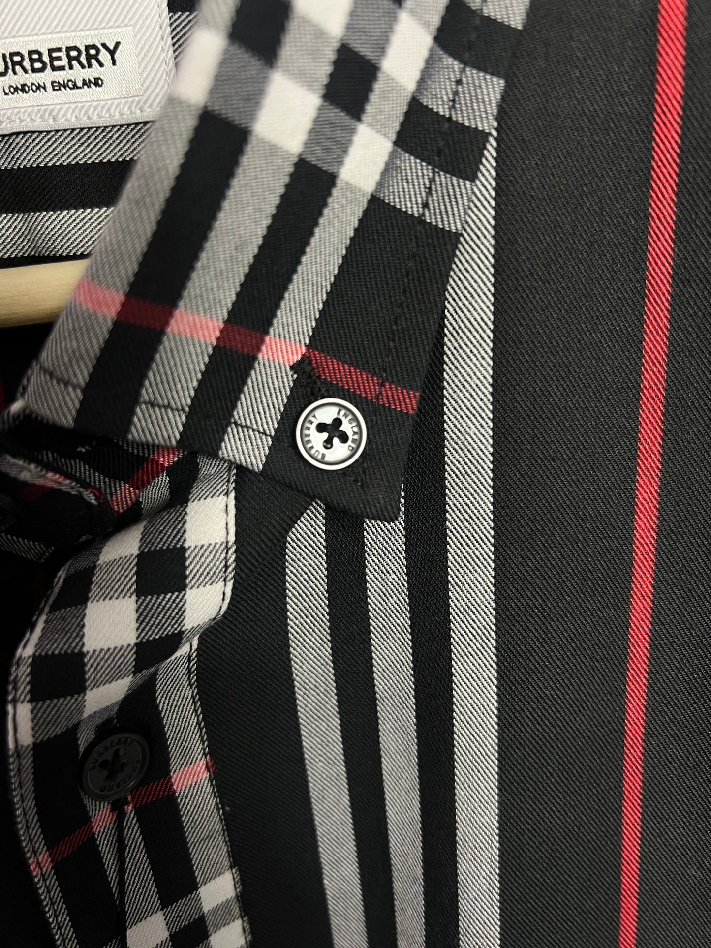 Camisa Burberry Clasica Negra UA
