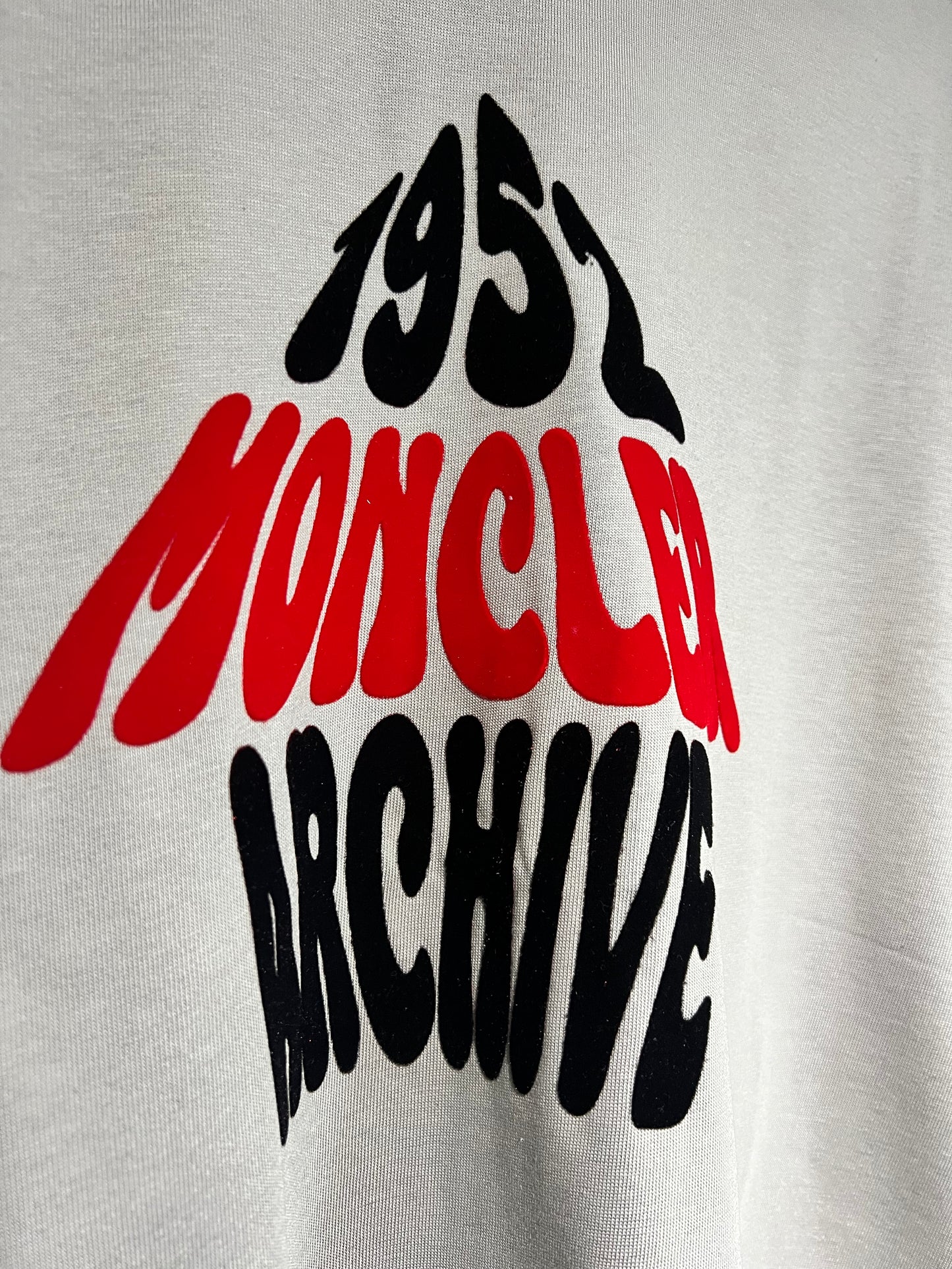 Moncler Gris 1952 Archive