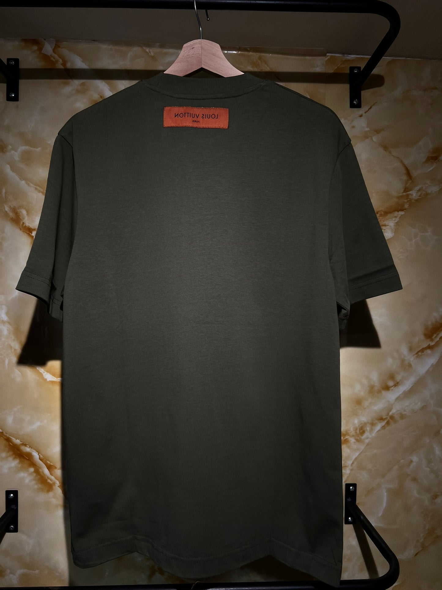 Louis Vuitton LV Gothic Tee Verde Oliva