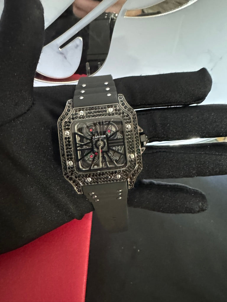 Reloj Cartier Santos Skeleton Caucho con Piedras Carátula Negra