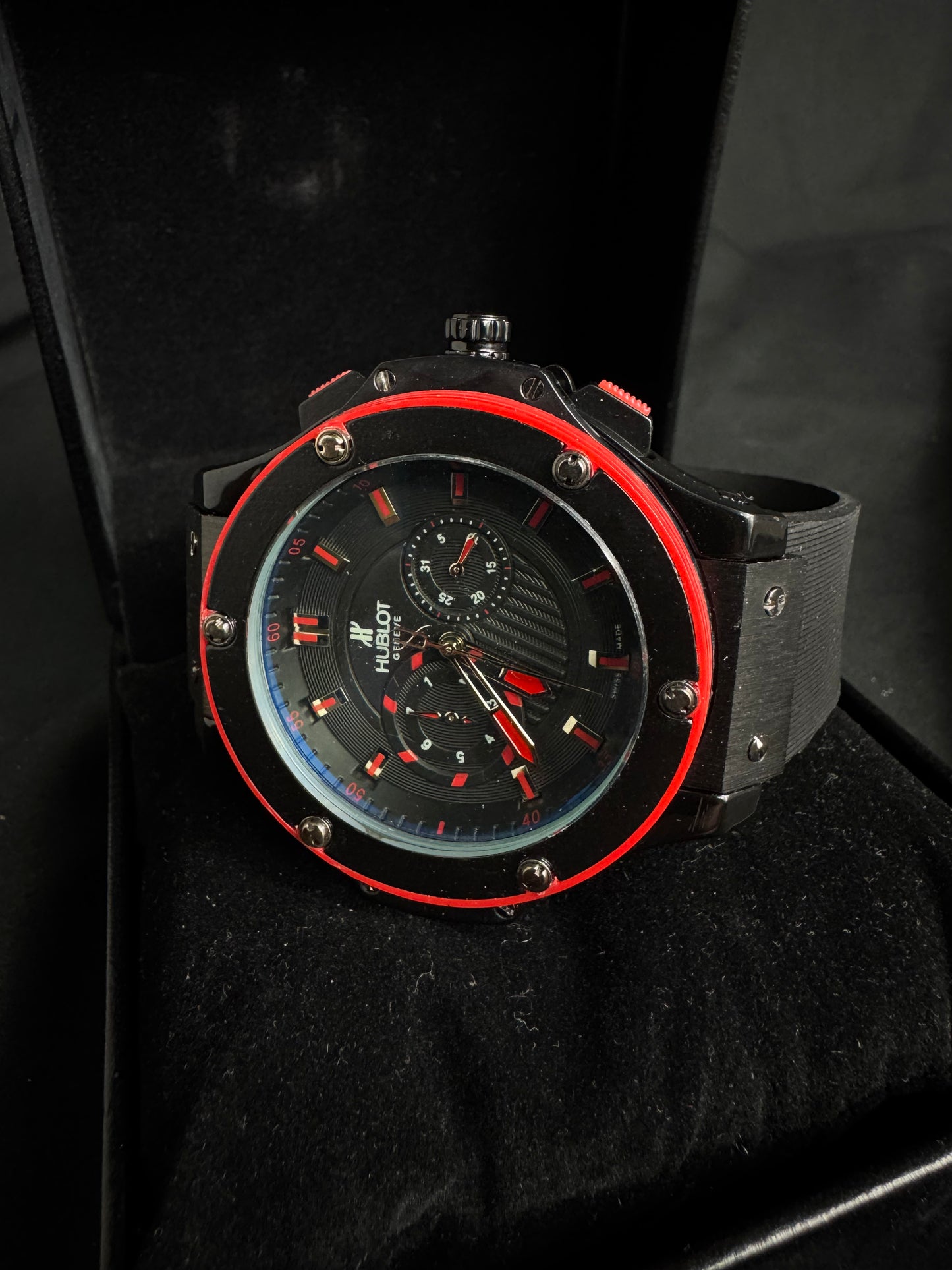 Hublot Big Bang Black Red Ceramic