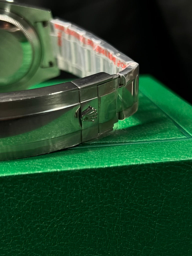 Rolex GMT-Master ll "Pepsi" Oyster