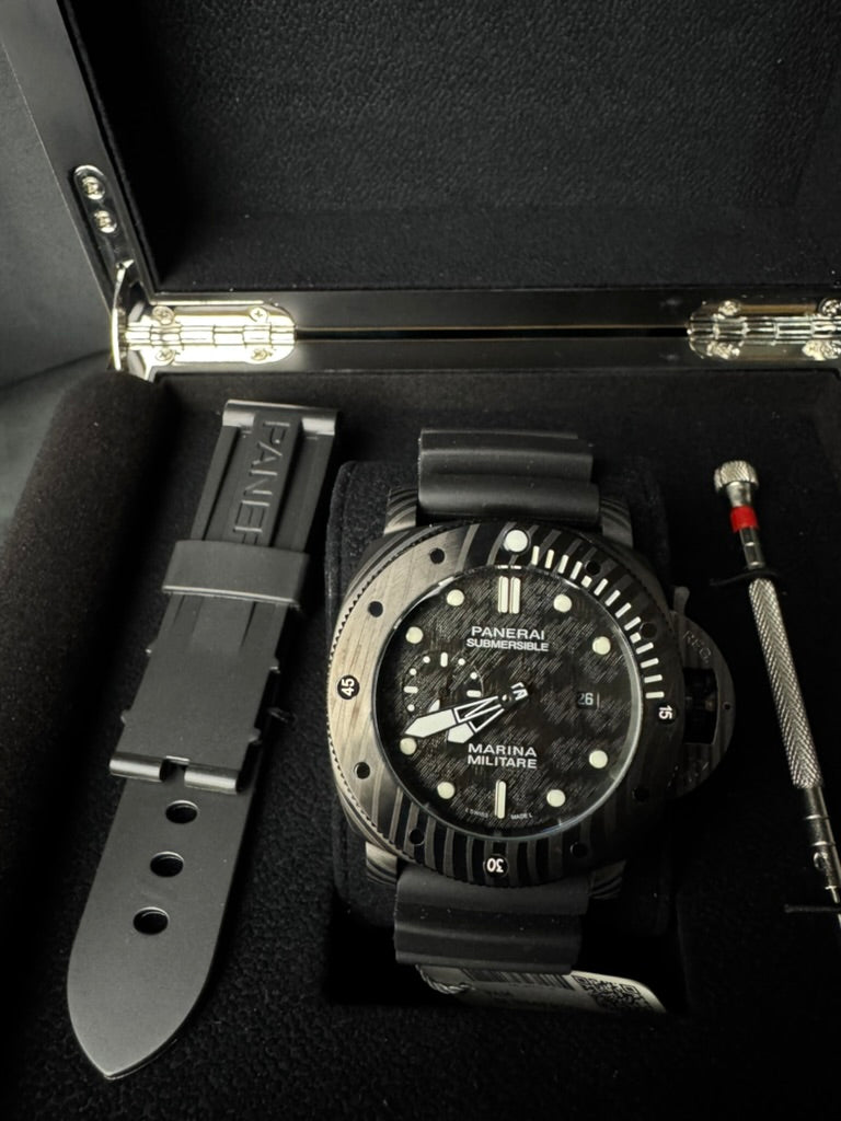 Panerai Submersible Marina Militare Carbotech
