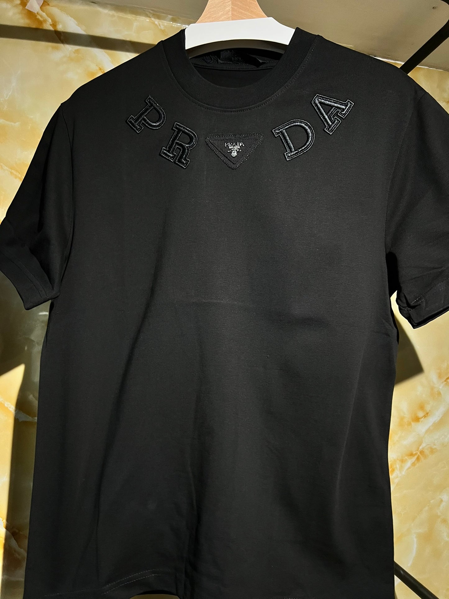 Prada Letter Logo Tee Negra