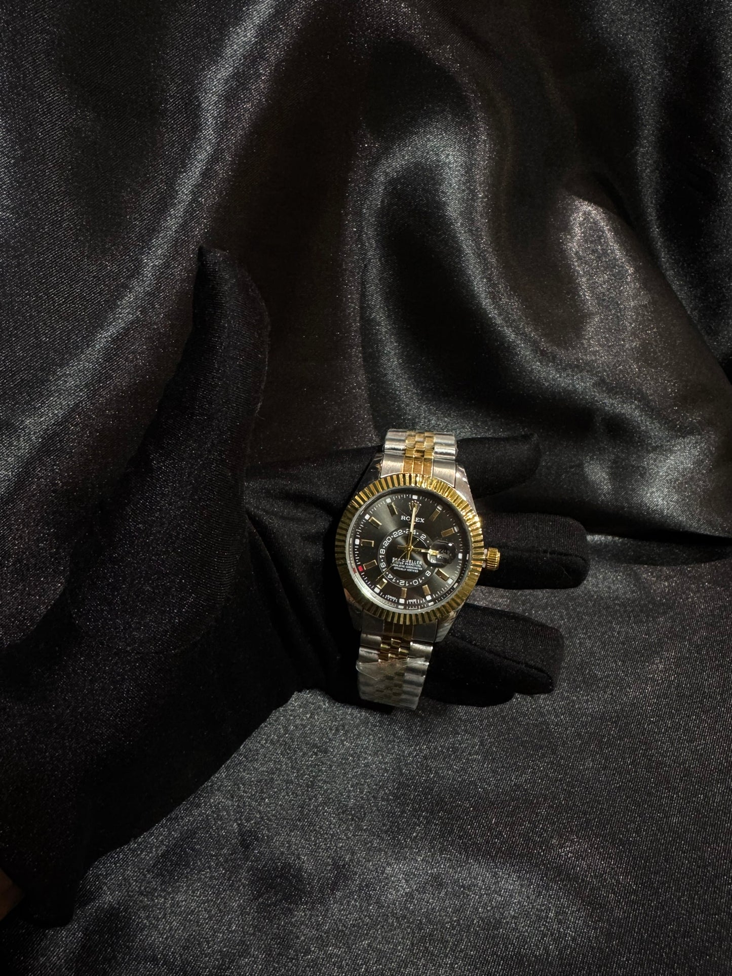 Reloj Rolex Skydweller Dos Tonos