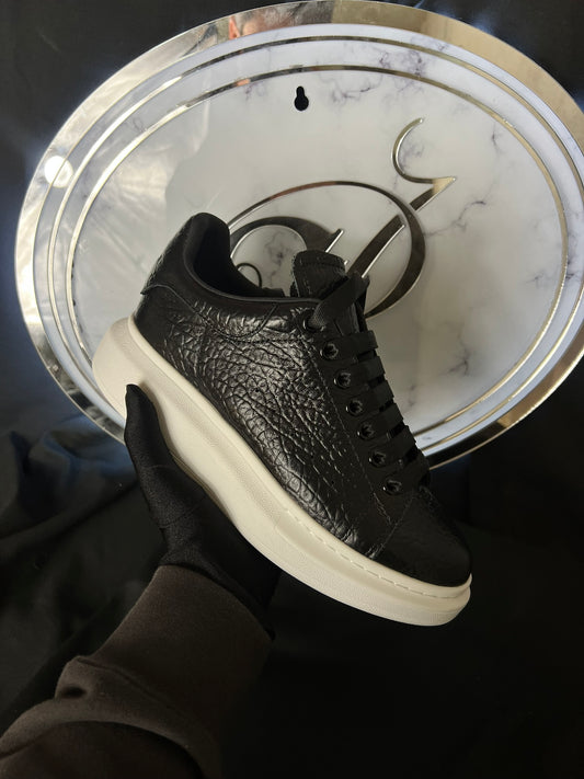 Alexander Mcqueen - Oversized Sneaker in Black