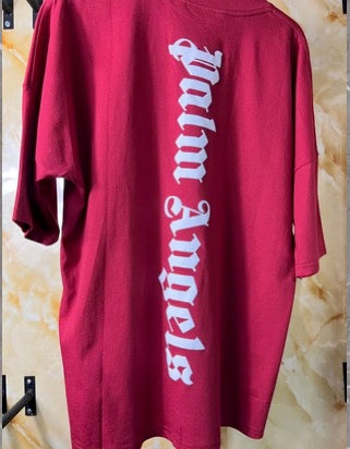 Palm Angels T-Shirt Roja con Logo Pequeño al Frente y Grande en Espalda