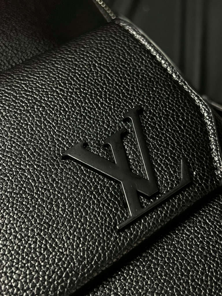 Louis Vuitton Mochila Aeorogram Black