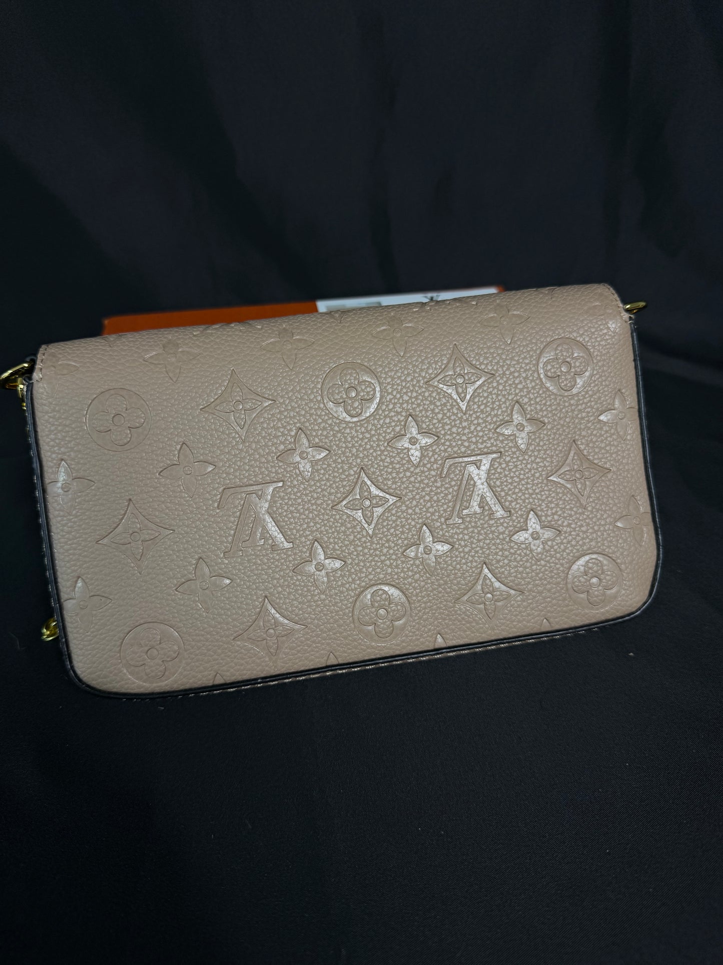 Louis Vuitton Felicie Pochette Beige 3PZ
