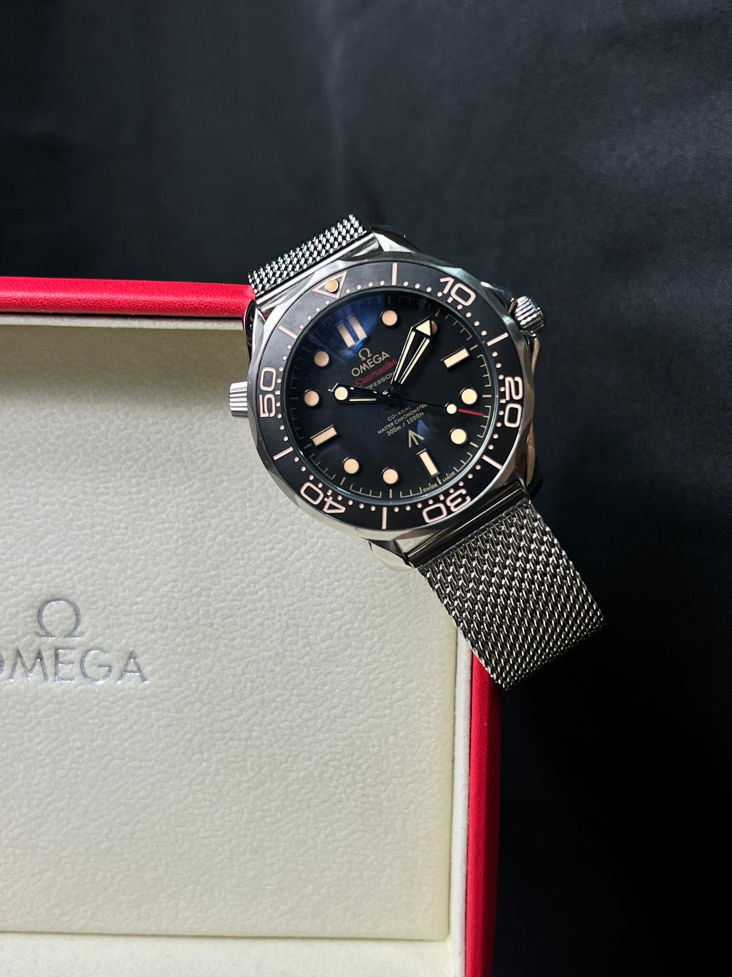 Omega Seamaster Diver 300M “007 Edition”