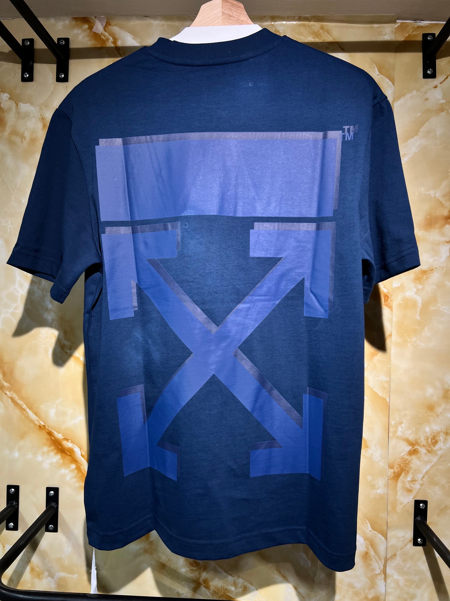 Off-White Monochrome Arrows Tee Azul Marino