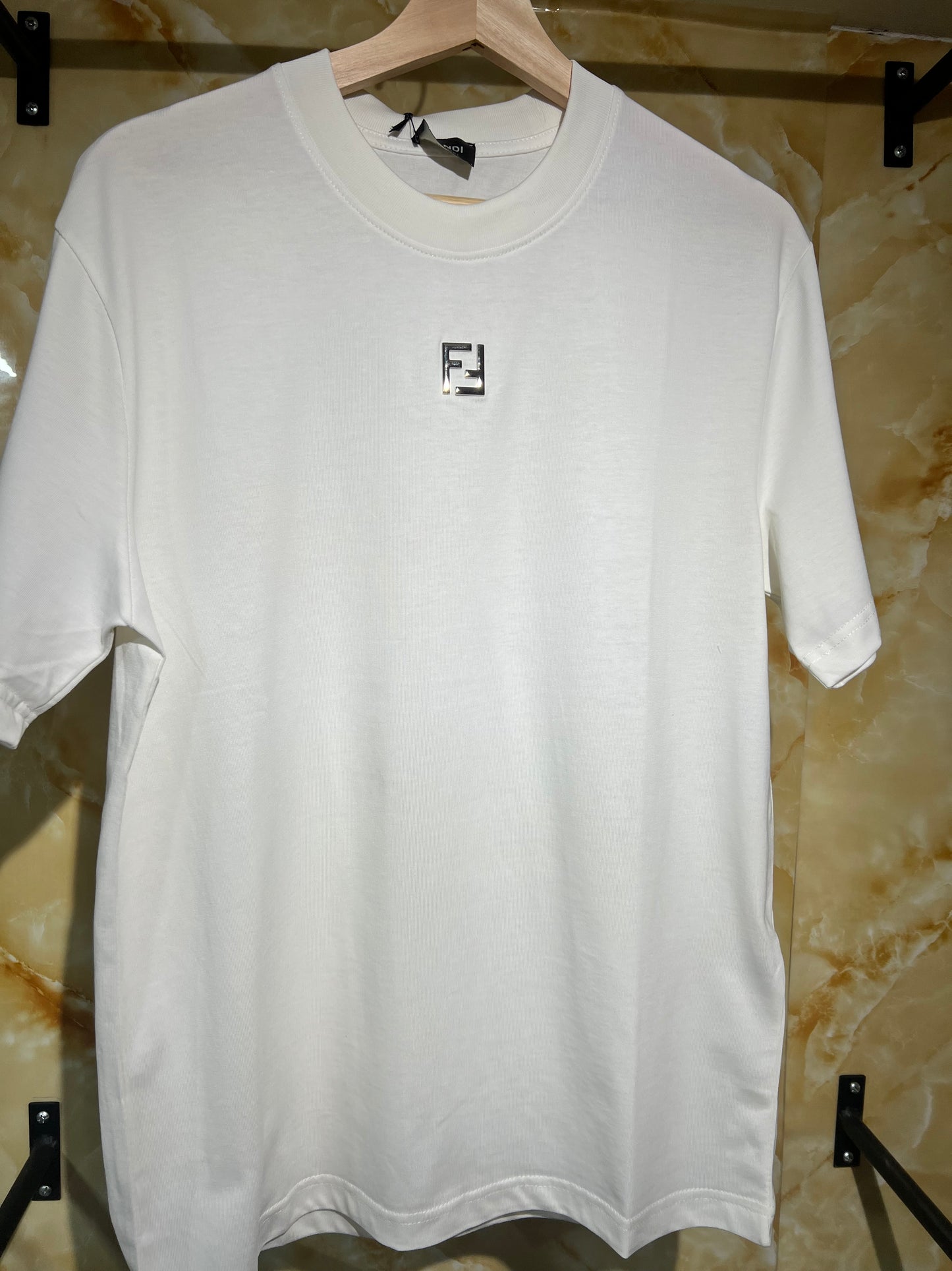 Fendi Logo Badge Tee Blanca