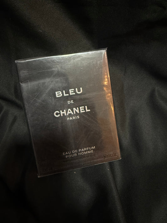 Bleu de Chanel Paris