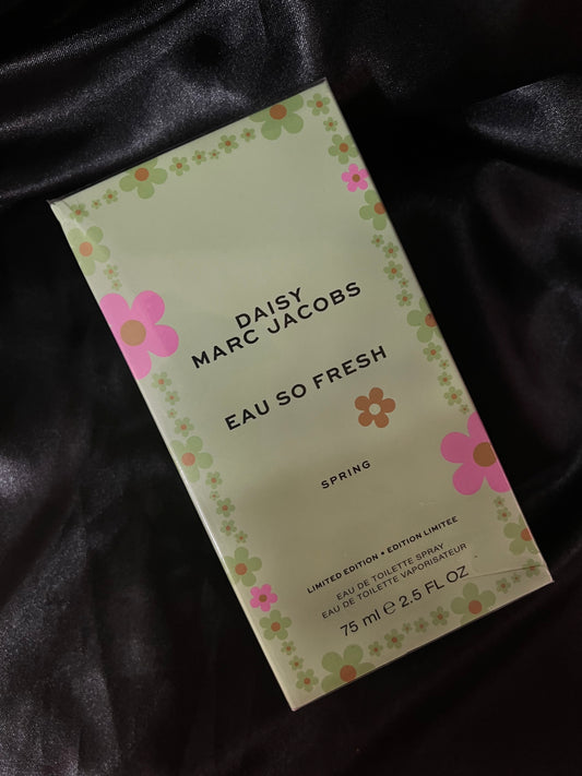 Marc Jacobs Daisy