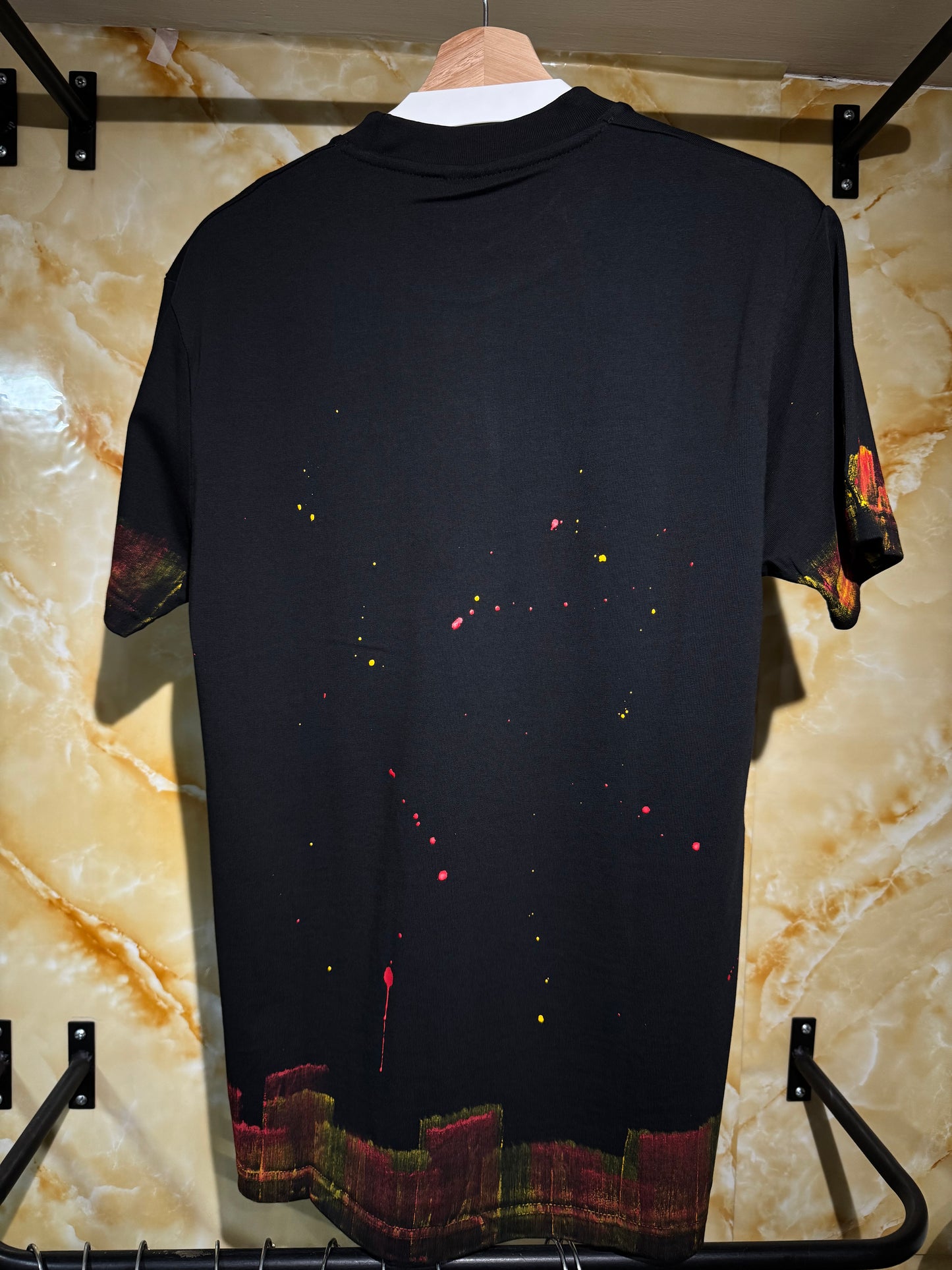 Balenciaga Camiseta Negra Gráfico Fire & Paint