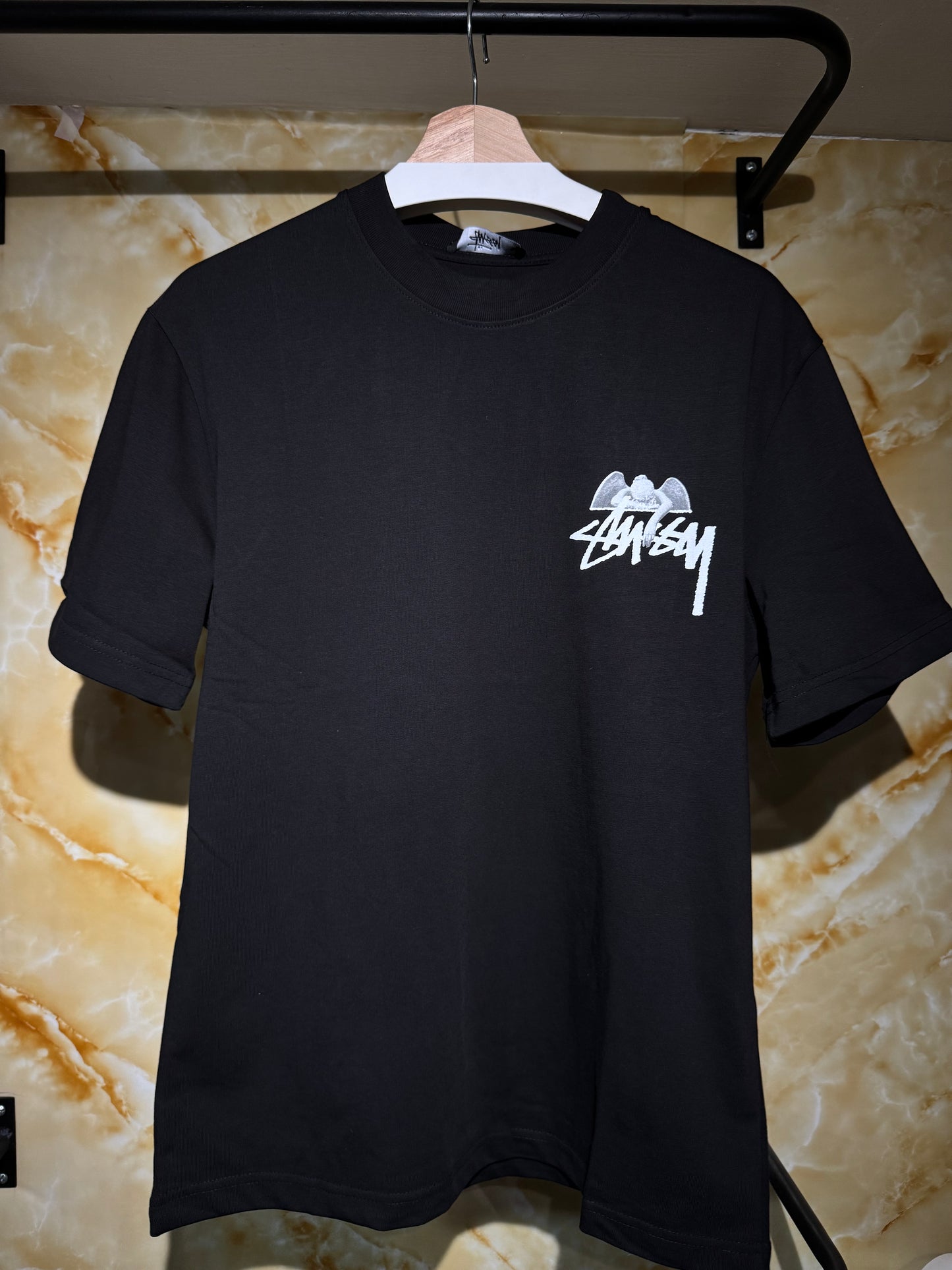 STÜSSY – Ángel Blanco Black Tee