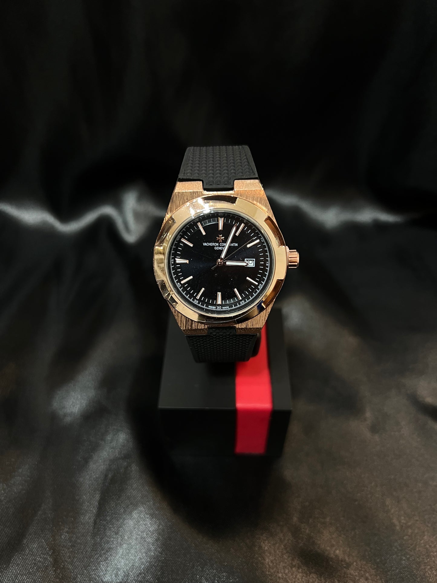 Vacheron Constantain  Overseas Oro Rosa AA