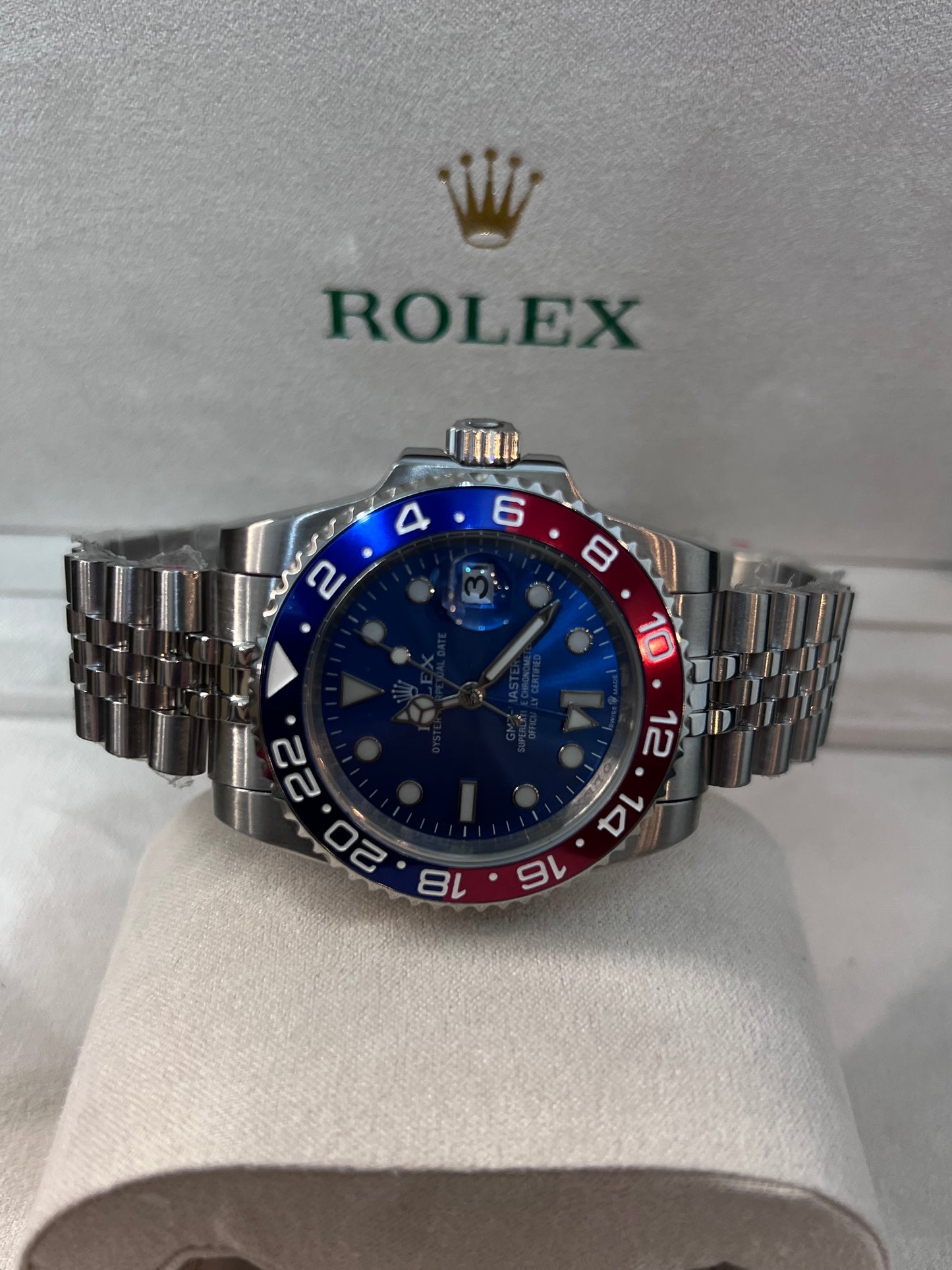 Rolex GMT Master II  Pepsi Cara Azul Jubilee
