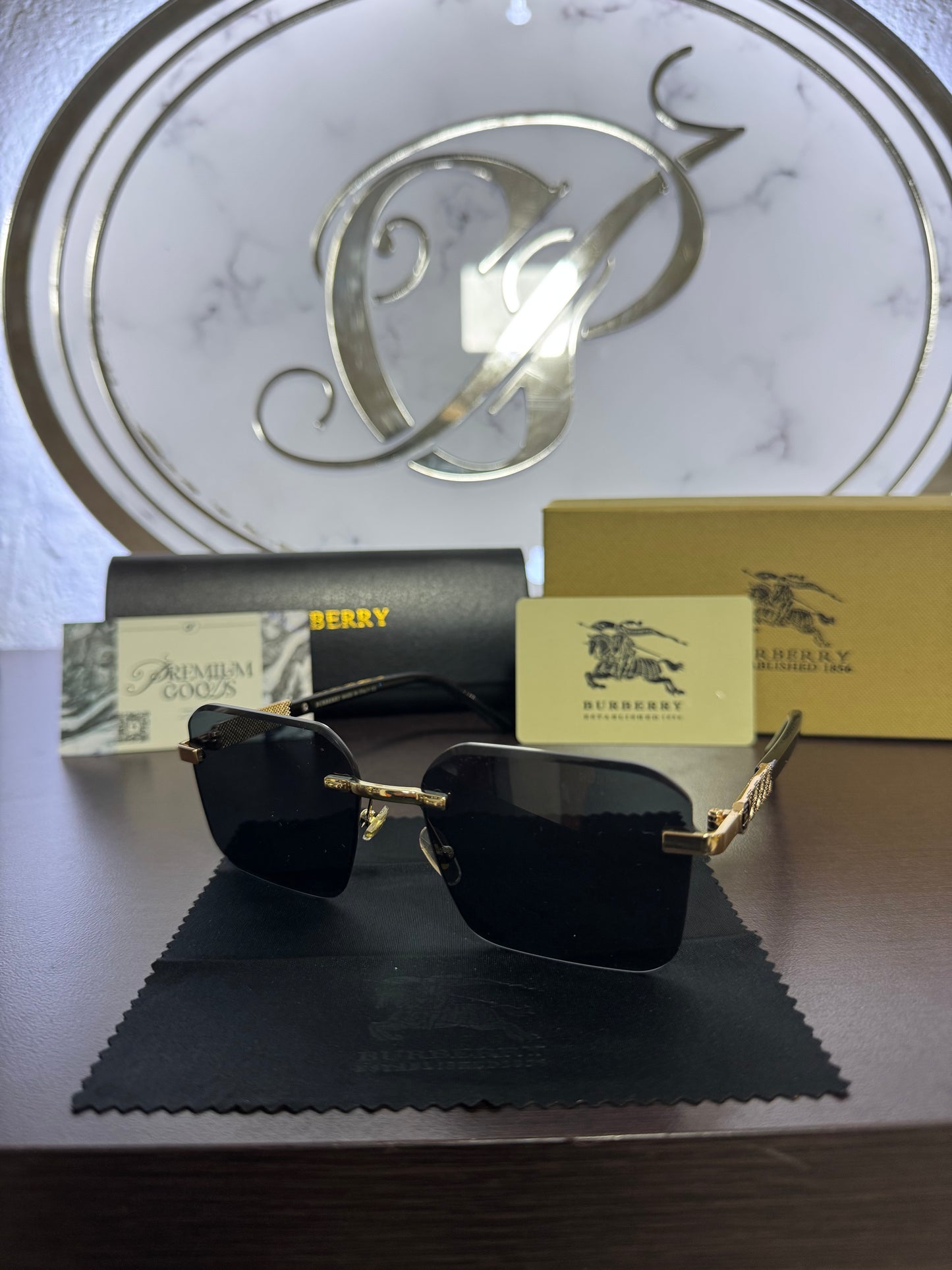 Lentes Burberry Negros Con Dorado