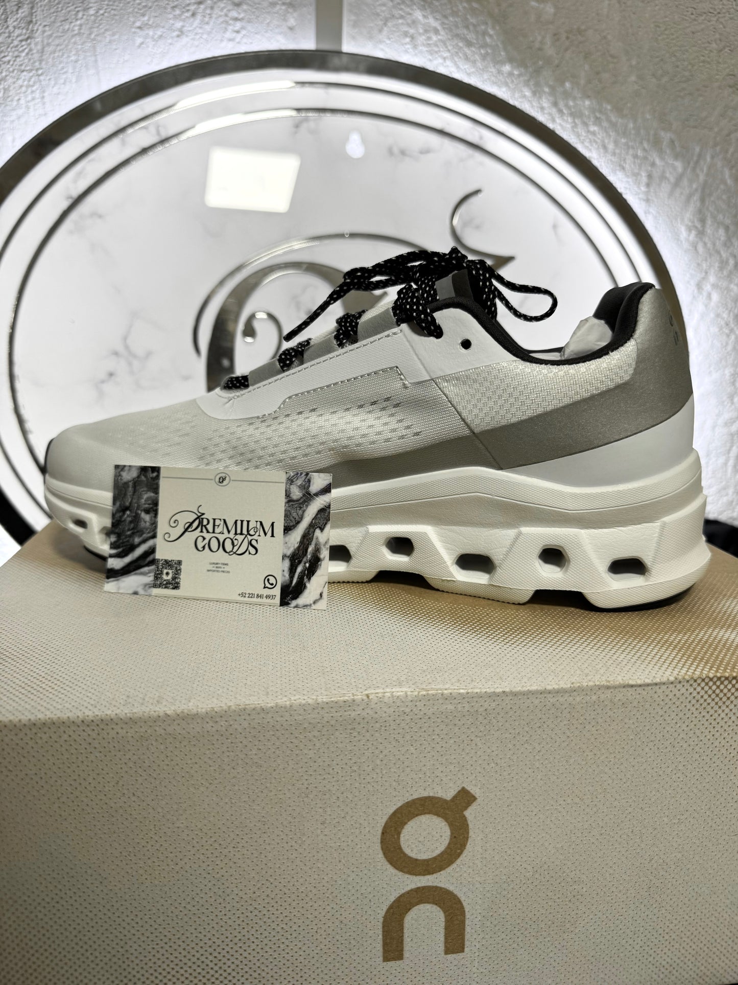 On Cloud Monster Blanco